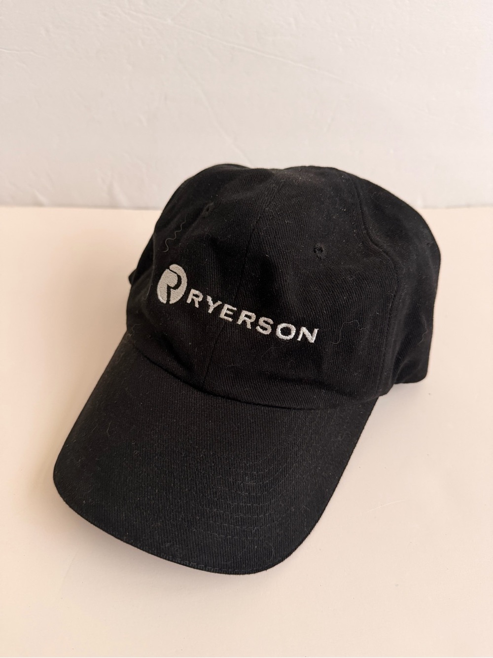 Black Adjustable Baseball Hat Ryerson Toppers Logo Strapback Cap